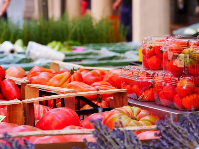 charismalook-carpaccio-tomaten-markt-lugano