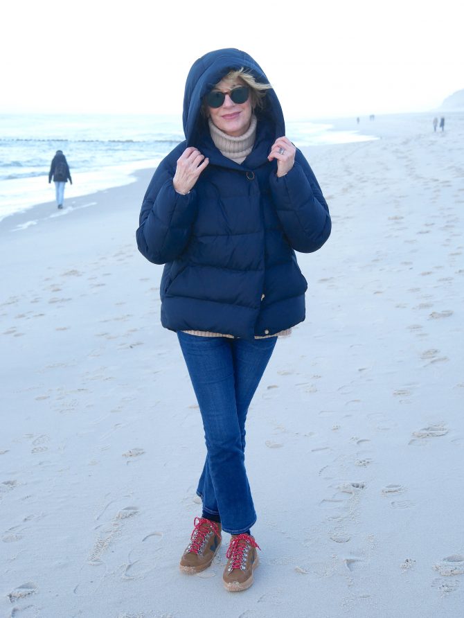 Charismalook_Winterjacke_Pufferjacke_Winterschuhe_Rollkragen_Pulover_Sonnenbrille