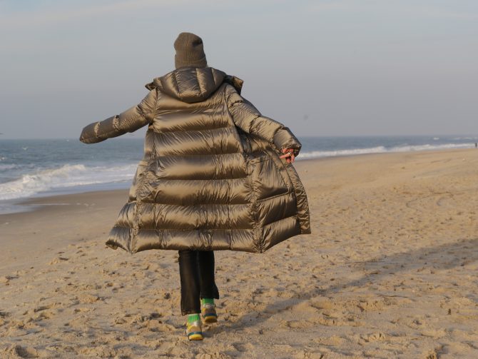 Charismalook_Daunenmantel_Wintermode_Fashion_Sneaker_Mütze