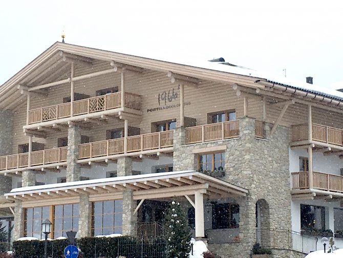 CharismaLook_Skifahren_Winterurlaub_Hotel_Auszeit_Skiurlaub_Dolomiten_Portillo