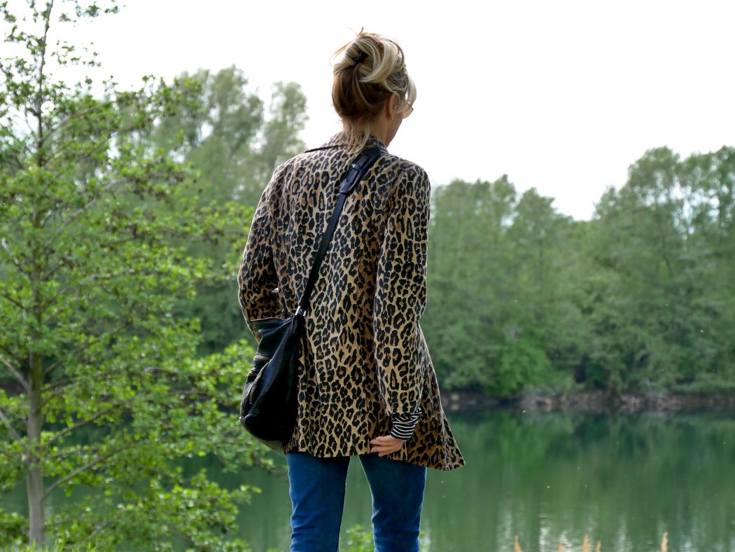 charismalook-skinny jeans-mode-styling-blazer-leolook-tasche