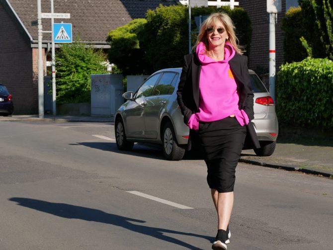 charismalook-super-basics-mode-blazer-rock-hoodie-sneaker