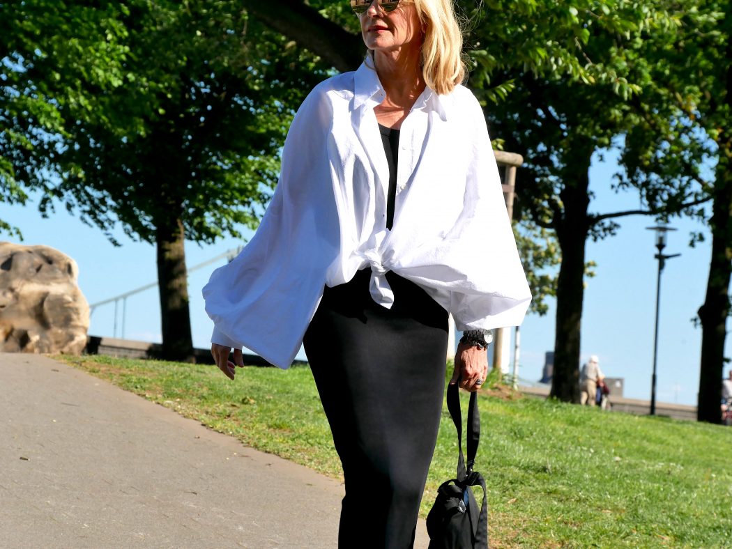 charismalook-super-basics-mode-kleid-bluse-geknotet-tasche