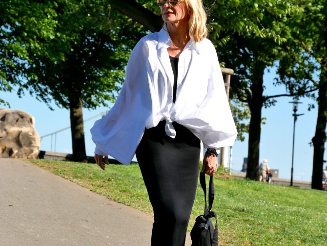 charismalook-super-basics-mode-kleid-bluse-geknotet-tasche