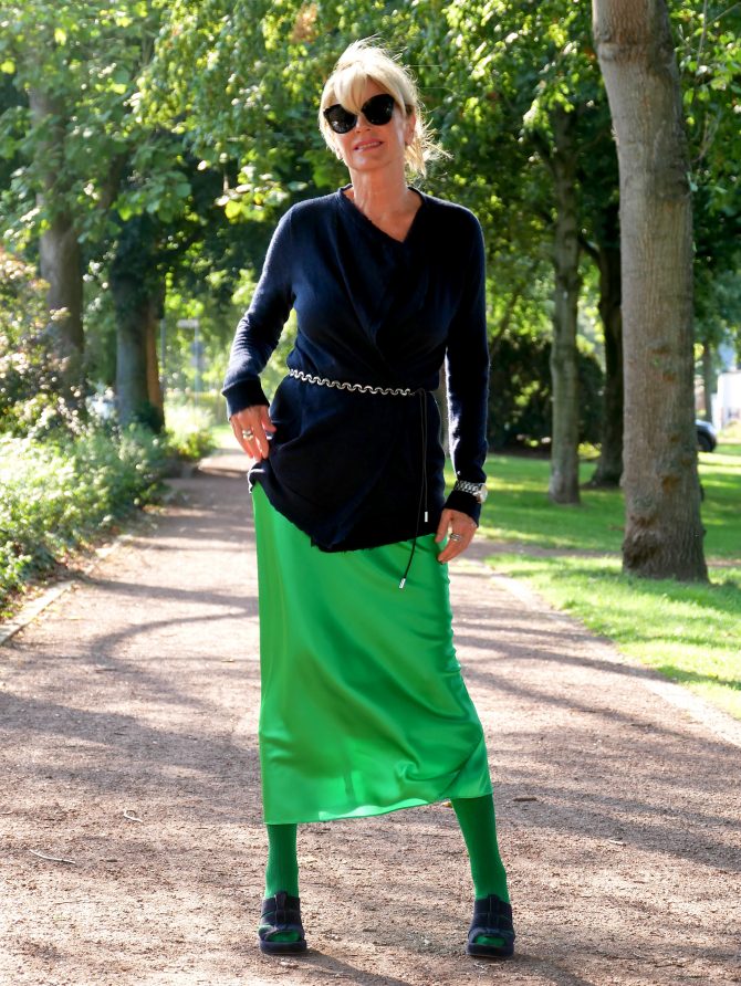 charismalook-neongrün-mode-rock-strickjacke-sandalen