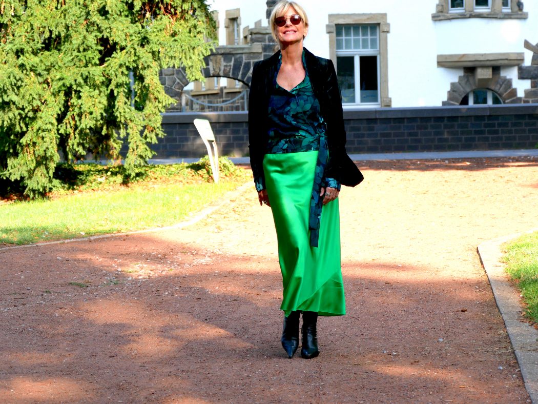 charismalook-neongrün-mode-rock-balzer-wickelbluse-gute-laune