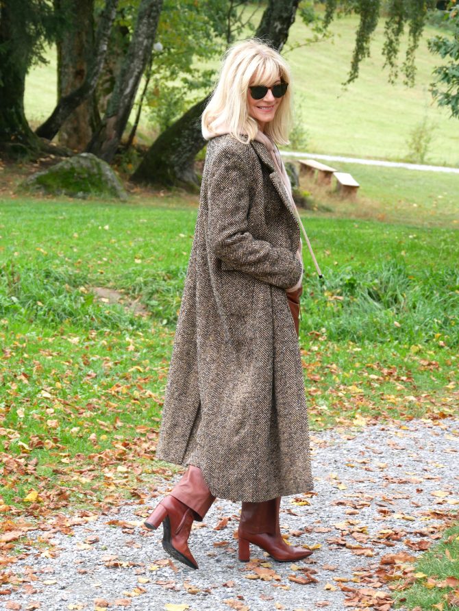 charismalook-camel-mode-mantel-lederhose-boots-blond
