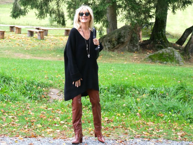 charismalook-camel-mode-lederhose-pulli-blond