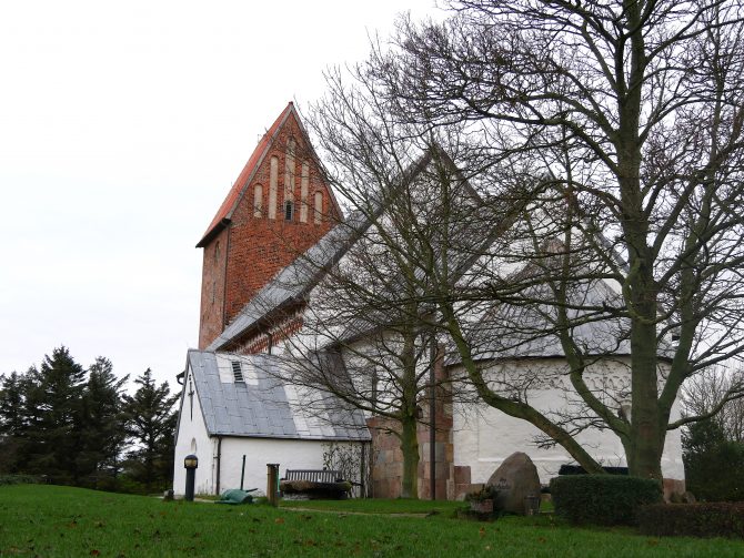 charismalook-sylt-winter-keitum-kirche-idyll