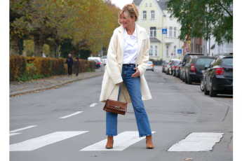 charismalook-lieblingsjeans-beitragsbild-mode-denim-mantel-blond