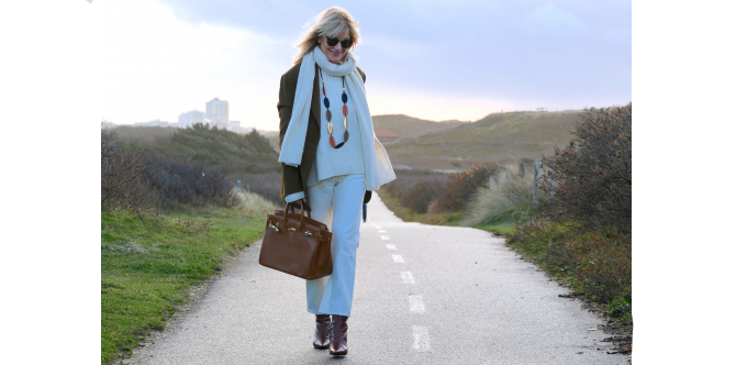 charismalook-stimmungsmacher-mode-beauty-beitragsbild-weiß-trend