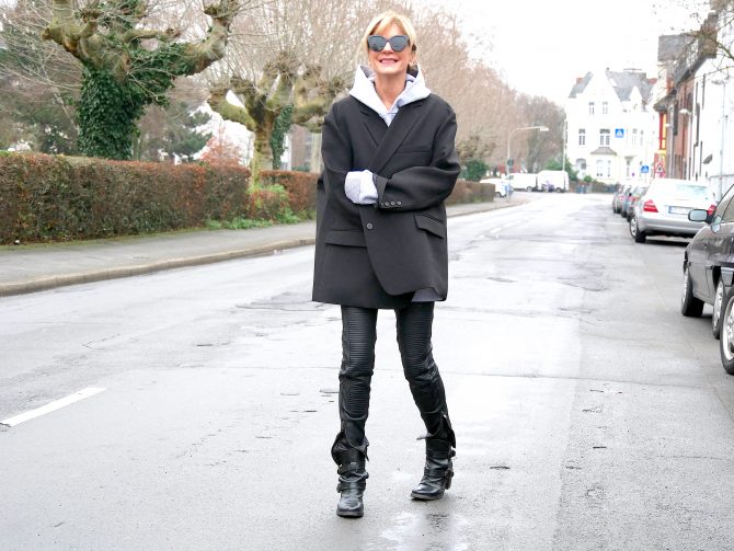 charismalook-oversize-blazer-mode-schwarz-lederhose-hoodie