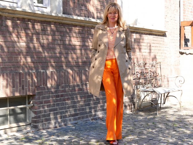 charismalook-orange-mode-frühling-ringelshirt-trench-hose
