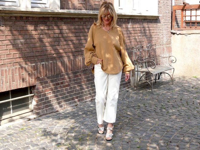 charismalook-jeans-report-mode-weisse-jeans-sweater