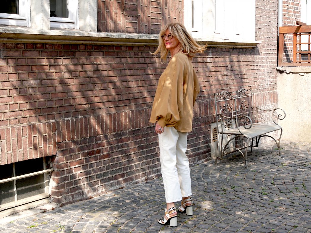 charismalook-jeans-report-mode-weisse-jeans-blond-styling