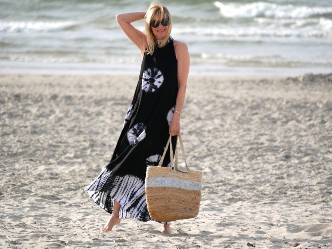 charismalook-mode-lieblinge-strand-meer-batik-schwarz