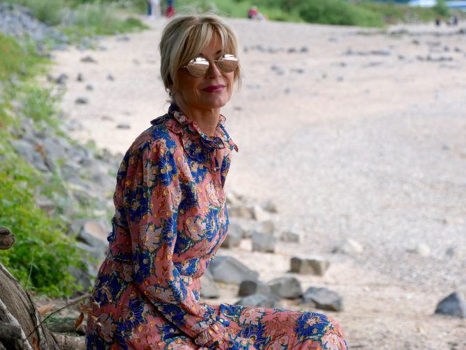 charismalook-maxikleid-sommer-inspiration-looks-designer