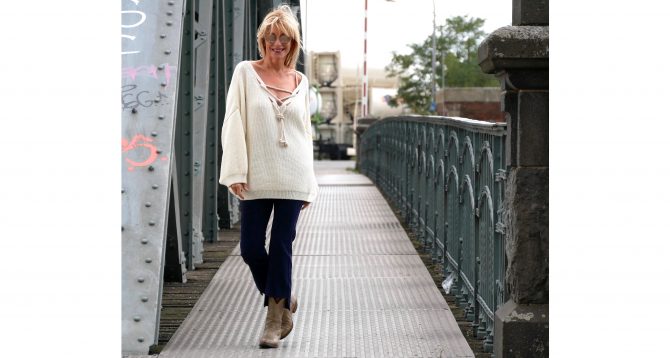 charismalook-pullover-herbst-look-mode-style-weiß-beitragsfoto