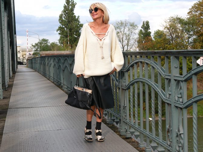 charismalook-pullover-mode-herbst-trend-weiß-outfit