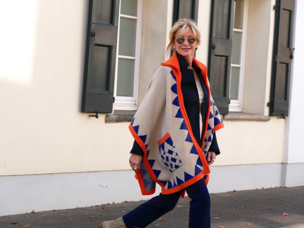 charismalook-gewürzfarben-mode-styling-muster-poncho