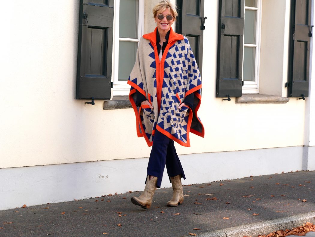 charismalook-gewürzfarben-mode-styling-poncho-wolle-shopping