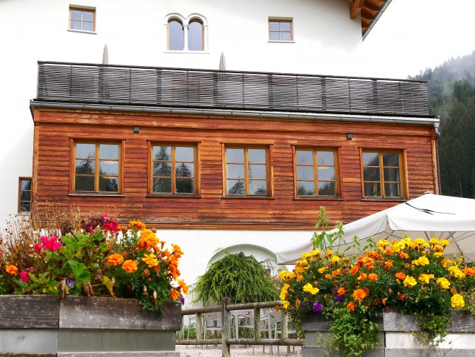 charismalook-zum-hirschen-naturhotel-reisen-auszeit-südtirol