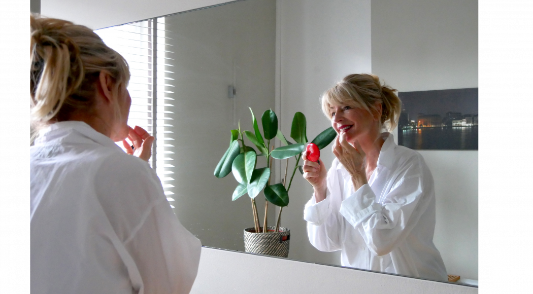 charismalook-beauty-routine-anti-aging-make-up-hautpflege-wellness-badezimmer-beitrag