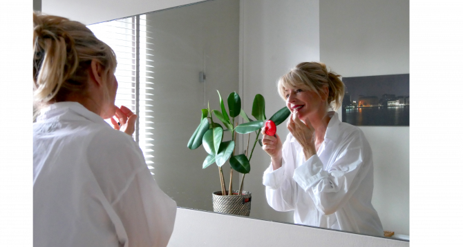 charismalook-beauty-routine-anti-aging-make-up-hautpflege-wellness-badezimmer-beitrag