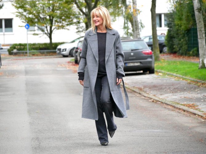 charismalook-lieblingsjeans-denim-grau-stretch-online-shopping