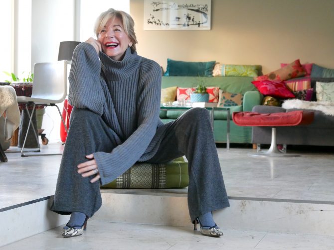 charismalook-strickhose-online-shopping-mode-frauen-wohlfühlen-corona