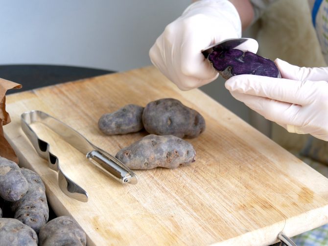 charismalook-gnocchi-blau-kartoffeln-kochen-rezepte