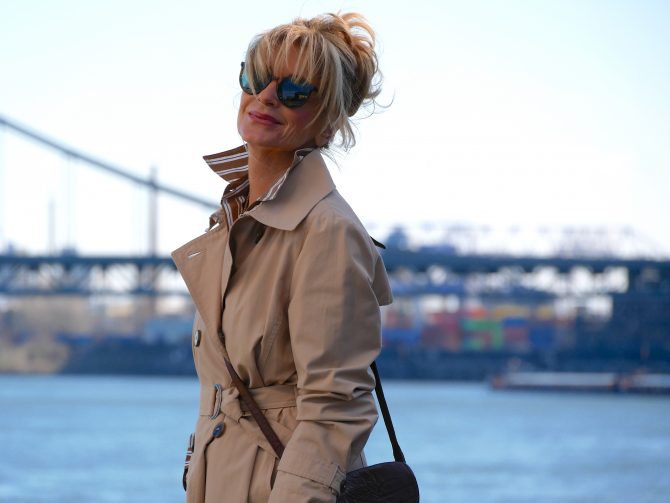 charismalook-trench-kurzmantel-mide-outfit-look-shopping-online