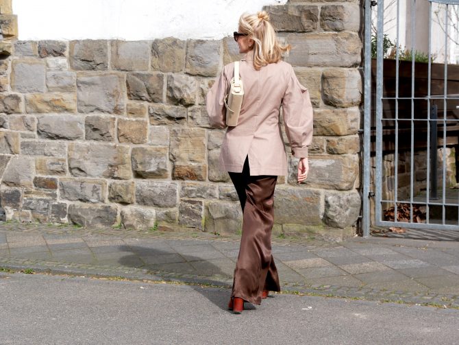 charismalook-braun-mode-online-shopping-seide-hose