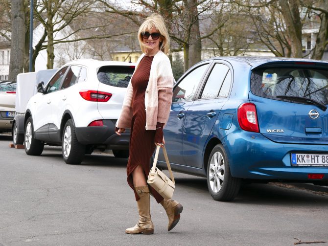 charismalook-braun-mode-shopping-online-strickkleid