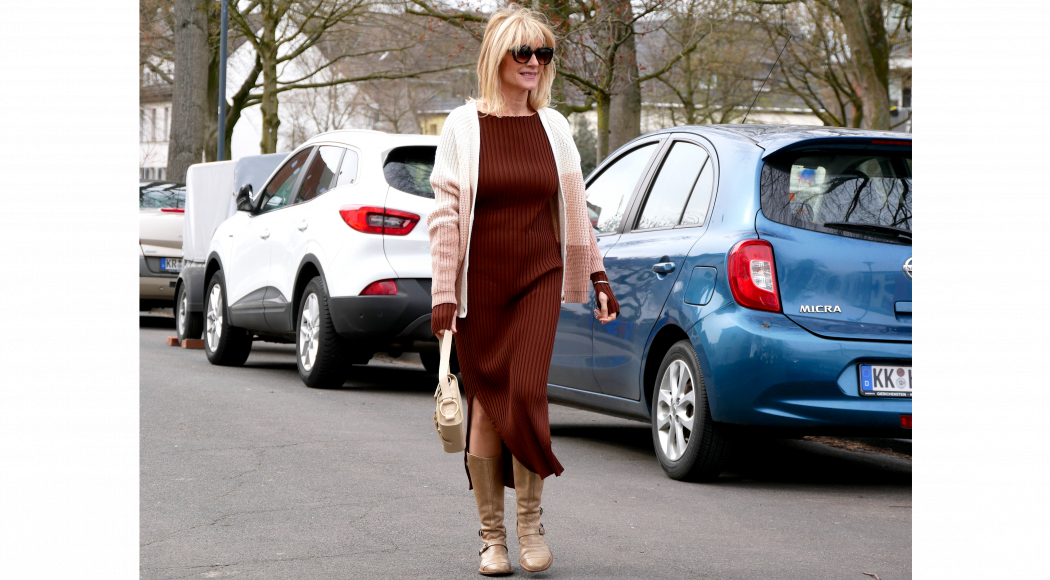 charismalook-braun-beitrag-online-shopping-mode