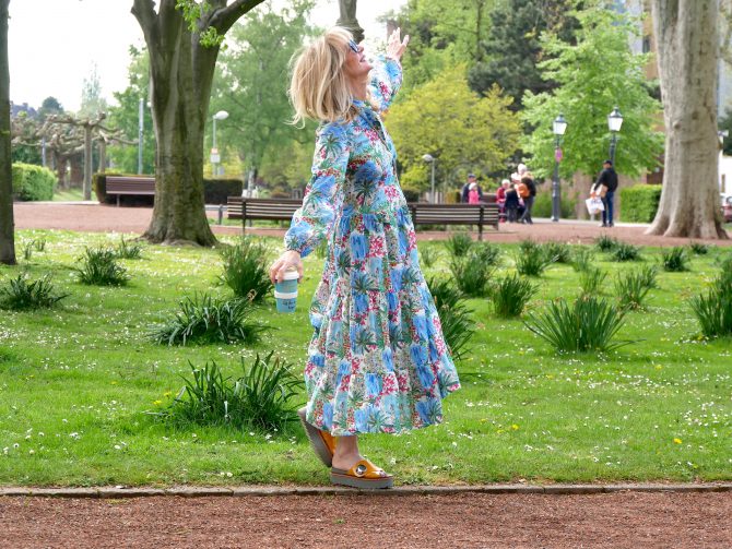 charismalook-mode-unterstützung-einzelhandel-shopping-outfit-styling