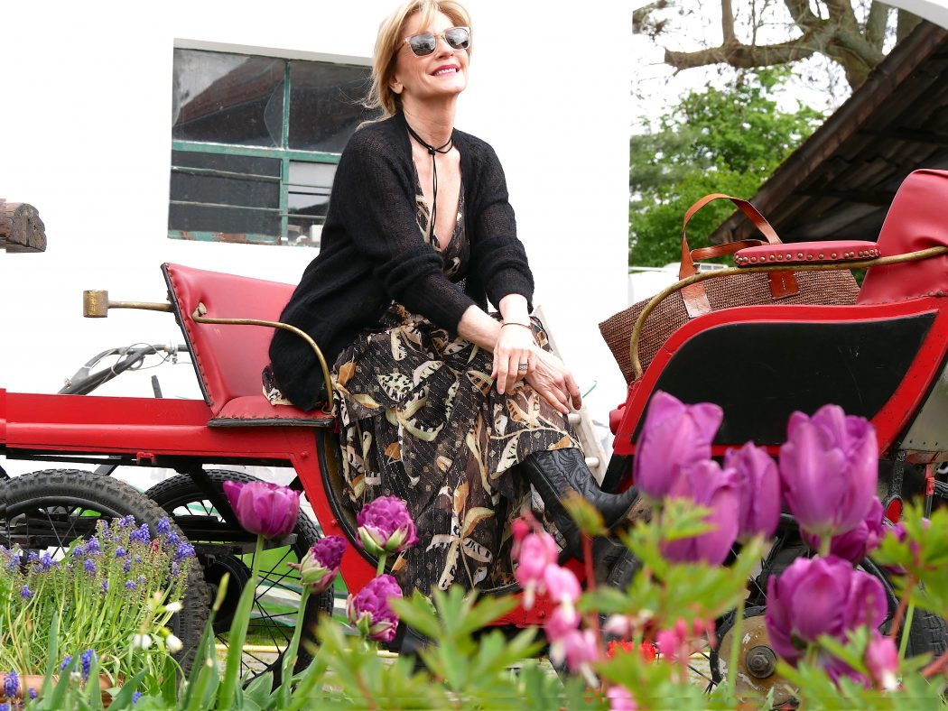 charismalook-maxikleid-sommer-sommer2021-sommerkleider-kleider-trend-shopping-online-sommerlooks