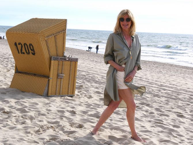 charismalook-wohlfühl-looks-mode-online-hemd-shorts-oliv