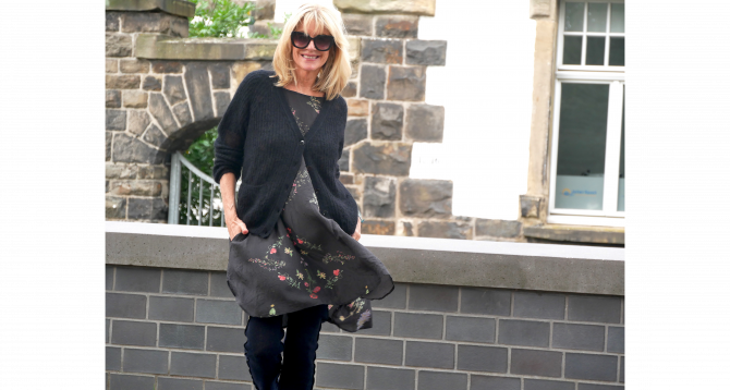 charismalook-schwarz-mode-styling-keypiece-online-shopping