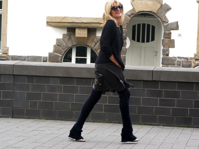 charismalook-schwarz-online-shopping-mode-sonnenbrille