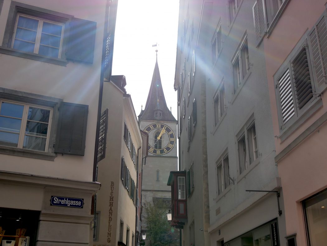 charismalook-zürich-st.peter-kirche-trend-stadt