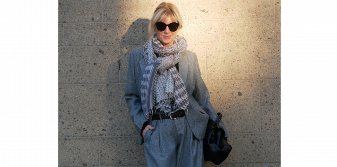 charismalook-cashmere-schals-mode-grau-anzug-tasche-online-shopping-look