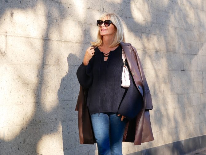 charismalook-high-class-strick-mode-online-shopping-blau-leder