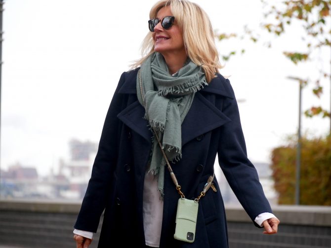 charismalook-cashmere-schals-blau-mantel-salbei-style-llok-online