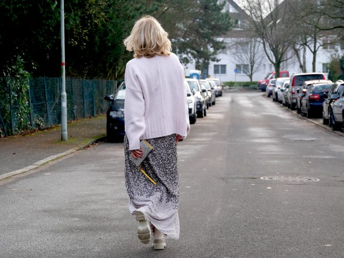 charismalook-glam-look-mode-beauty-party-outfit-cashmere-pullover-boots