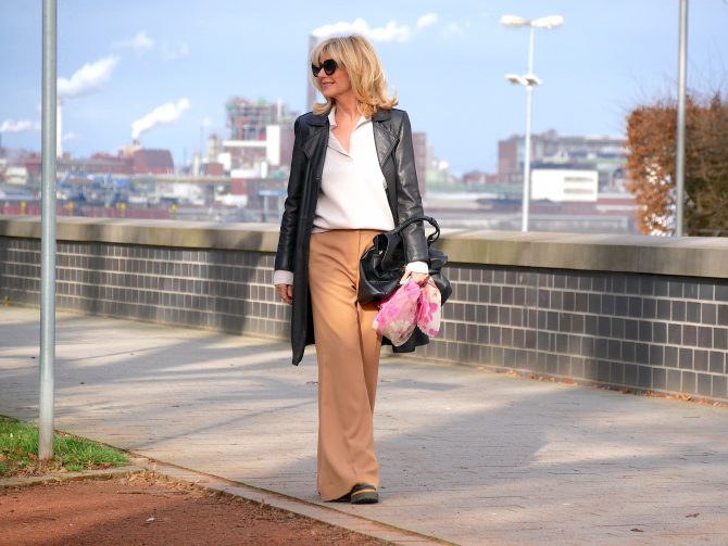 charismalook-beige-schwarz-wolle-leder-shopping-online