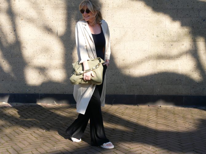 charismalook-#standwithukraine-mode-beauty-shopping-online