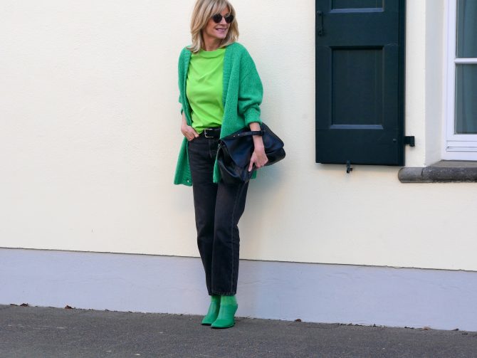 charismalook-#standwithukraine-mode-beauty-shoppig-grün-online-outfit