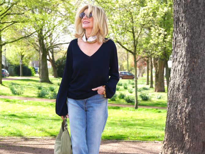 charismalook-strick-mode-blau-pullover-jeans-shopping-online