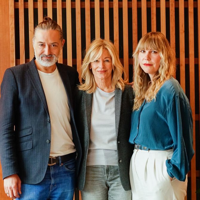 charismalook-alter-mode-beauty-blond-heyday-magazin-gründer